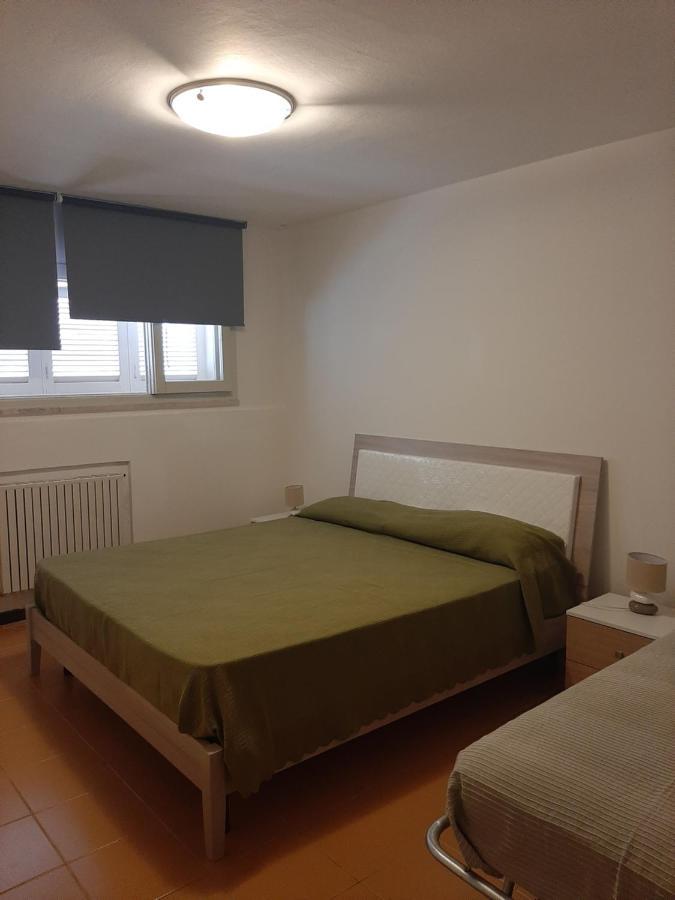 קאריני Lomarchi Holiday Home מראה חיצוני תמונה