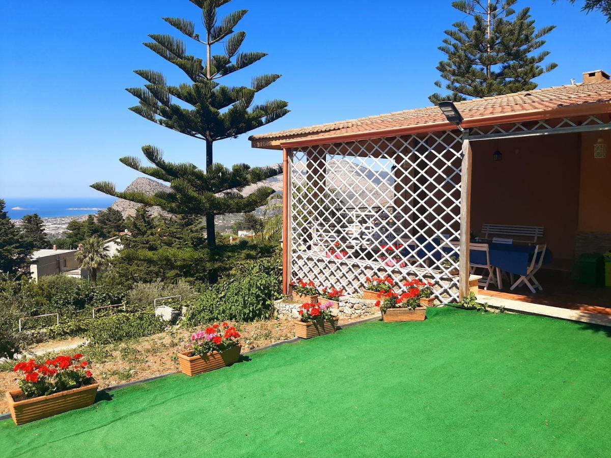 קאריני Lomarchi Holiday Home מראה חיצוני תמונה